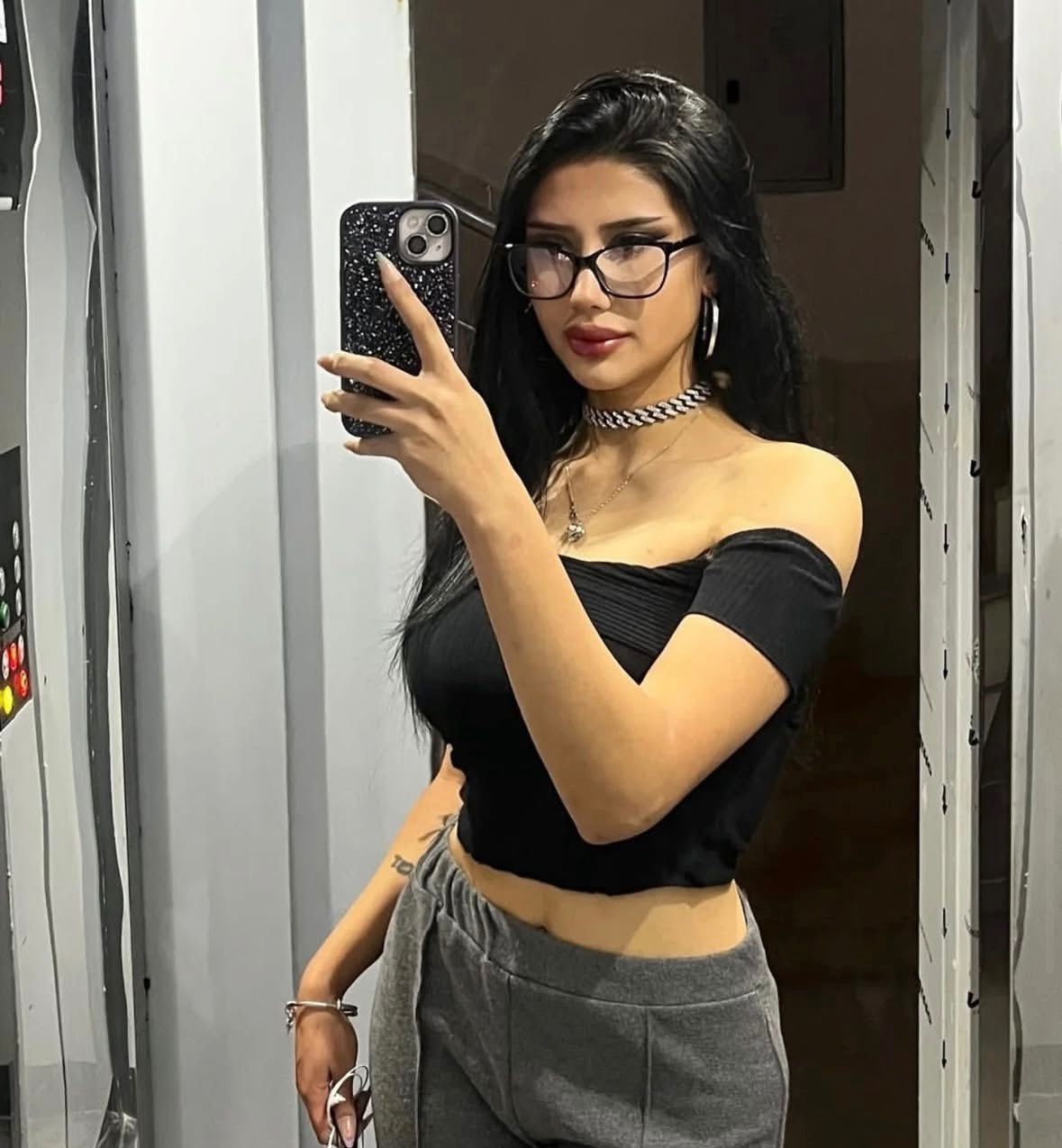 Davulga Aşka Doymuş Kadın Escort Duygu