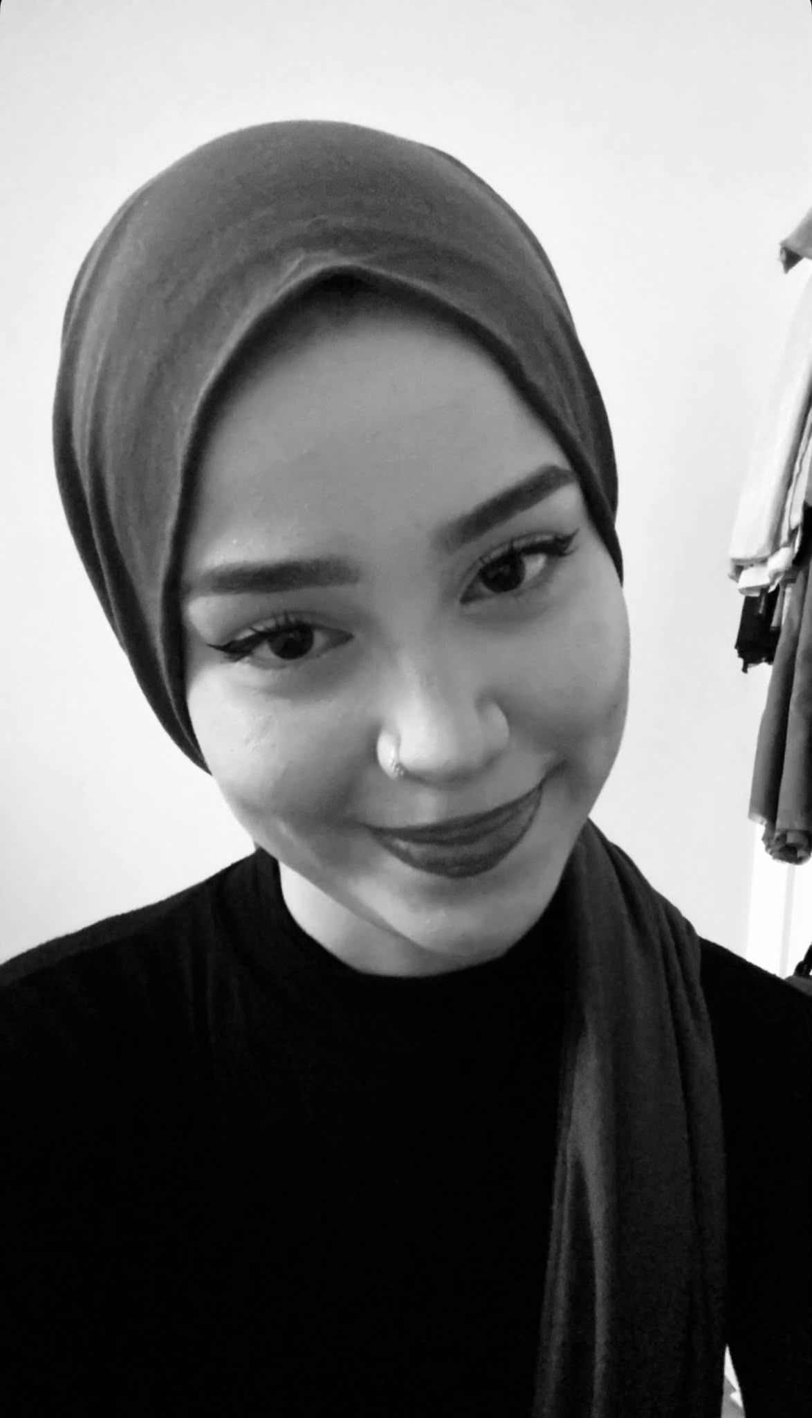 Madenler Arabada Görüşen Bayan Escort Bengü