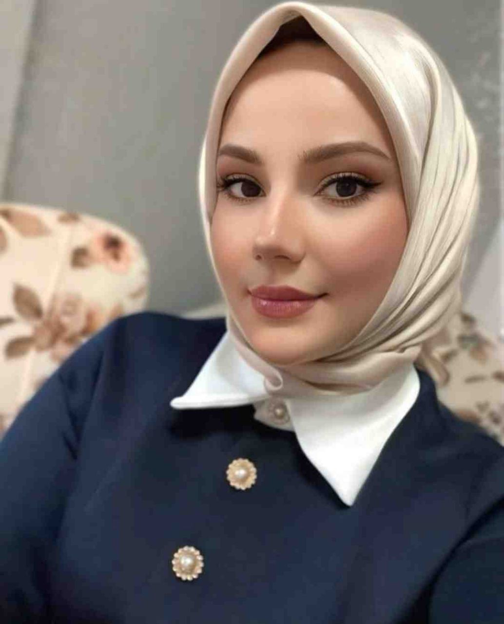 Orta İngiliz Escort Pelin